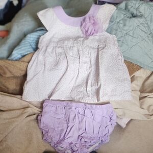 Sz 12-18 Months Gymboree Lilac Floral Top with Matching Lilac Bloomers